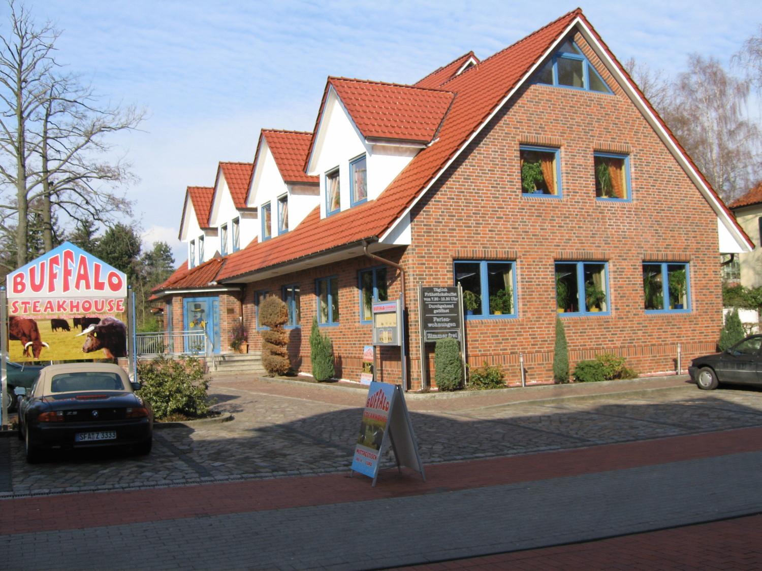 Hotel Mylord Soltau Exterior photo